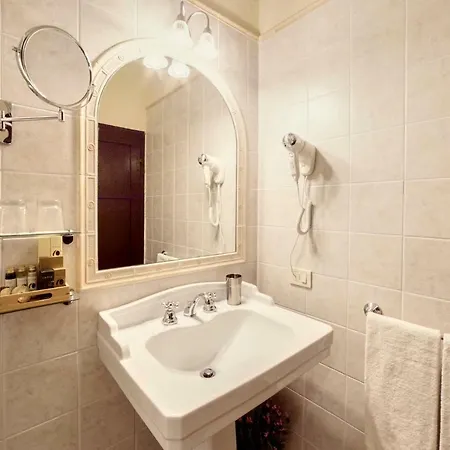 Il Mastio Di Spedaletto